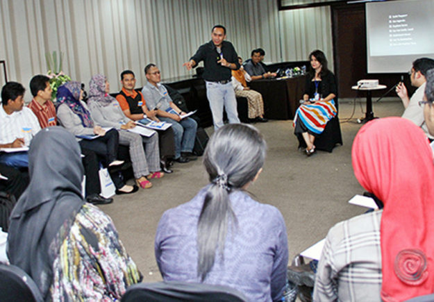 Memahami dan menguasai teknik coaching, belajar menggunakan coaching untuk manajer, menggunakan kompetensi coaching professional dalam perusahaan untuk mencapai target, mengembangkan tim, dan problem solving dengan coaching.